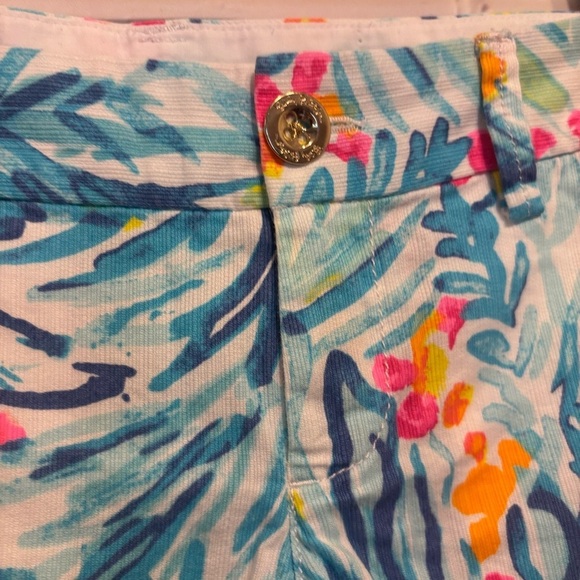 Lilly Pulitzer Callahan Shorts – Serene Blue Tippy Top Print – Size 00 - Picture 5 of 6